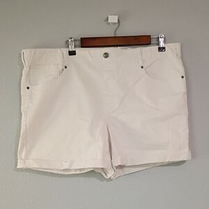 Time and Tru Women's High Waist Cream Shorts